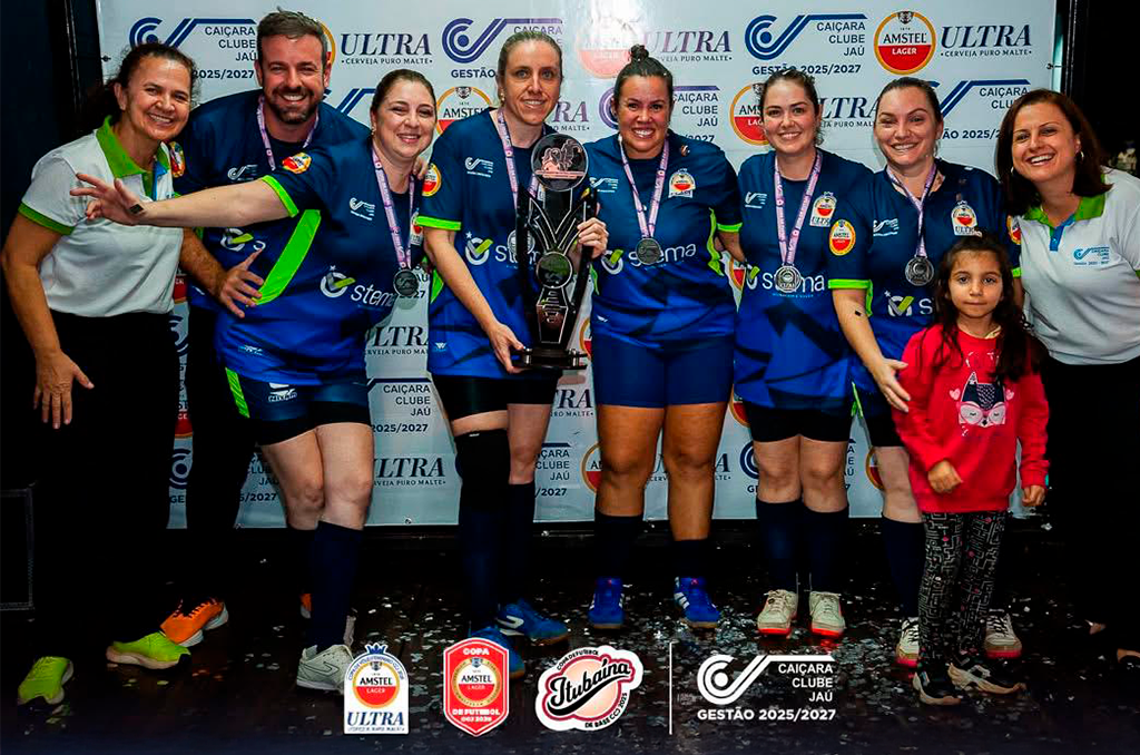 Stema parabeniza o time feminino do Caiçara Clube pelo vice-campeonato no futsal